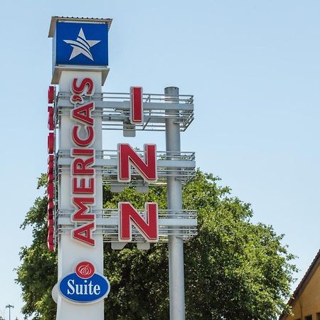 America'S Inn Houston/Stafford /Sugarland Dış mekan fotoğraf